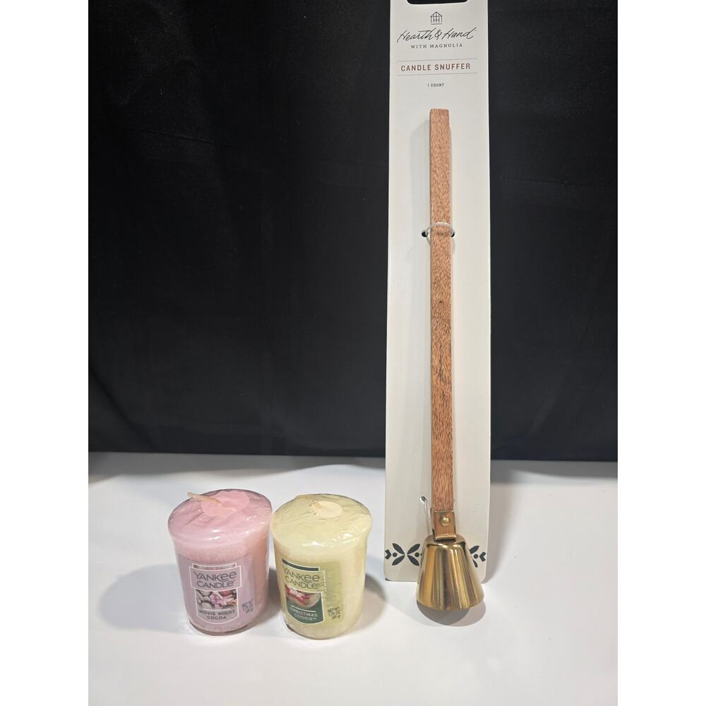 Yankee Candles Christmas Cookie & Movie Night Cocoa 1.75oz +Hearth&Hand Snuffer